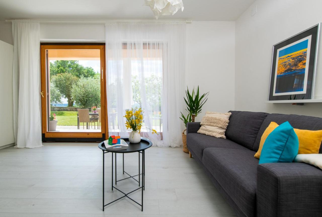 Apartment Alex Labin  Exterior foto