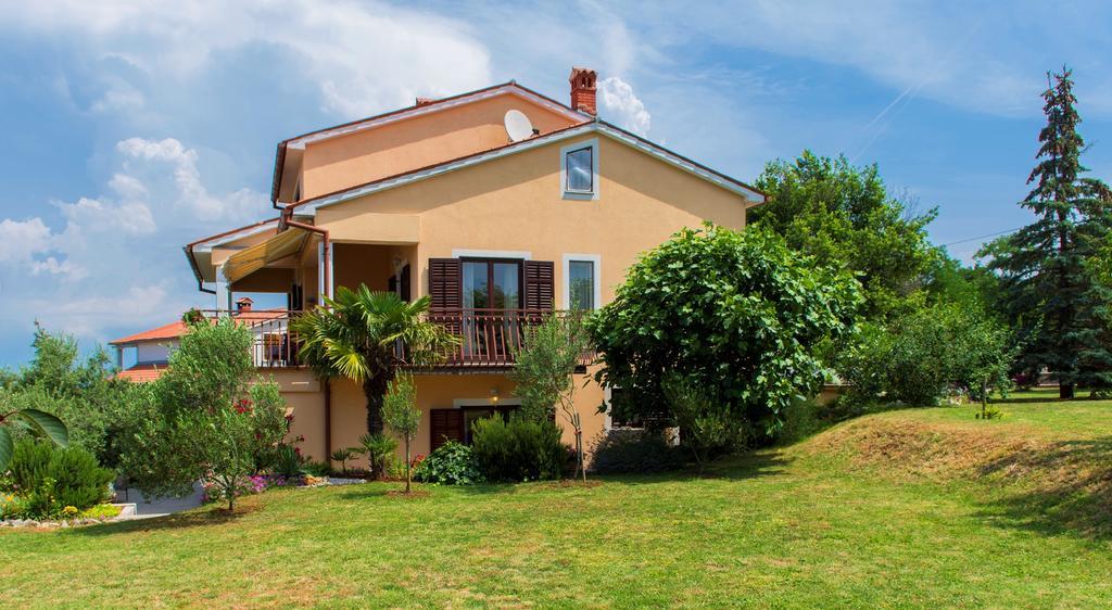Apartment Alex Labin  Exterior foto